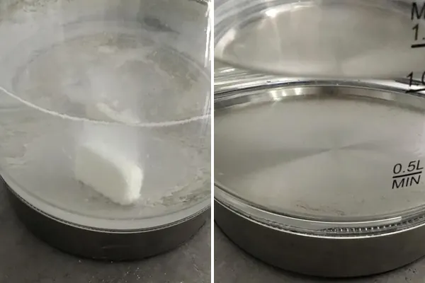 Glas-Wasserkocher: links mit Tab im Wasser und weißem Boden, rechts klarer Boden